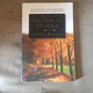 Nicholas Sparks- A Walk to Remember